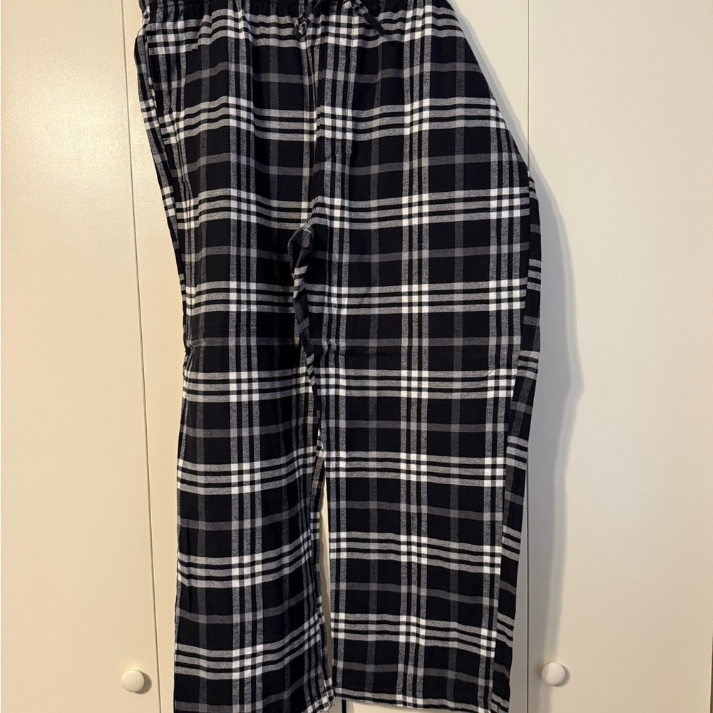 Sonoma Black and White Checkered PJ Pants